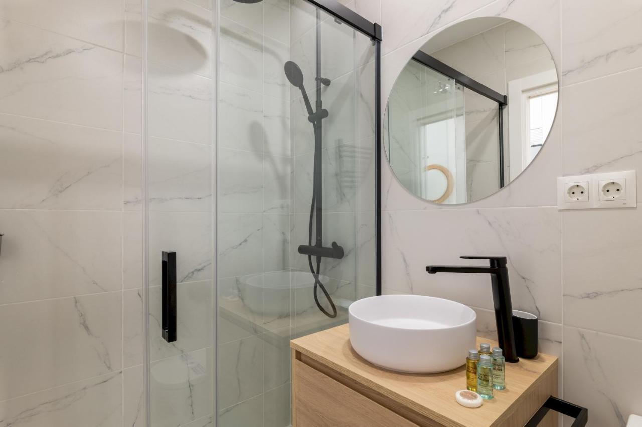 2 Bedrooms 2 Bathrooms Furnished - Retiro - Refurbished - Mintystay Madrid Eksteriør bilde